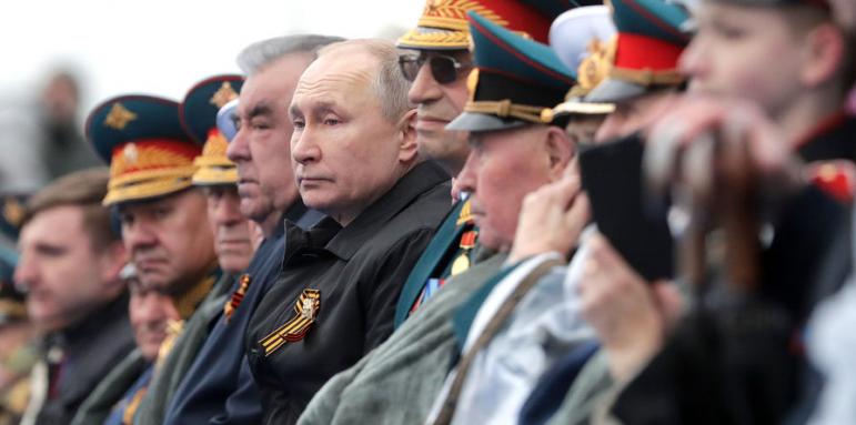 12 000 военни пред Путин.Уникални снимки от парада